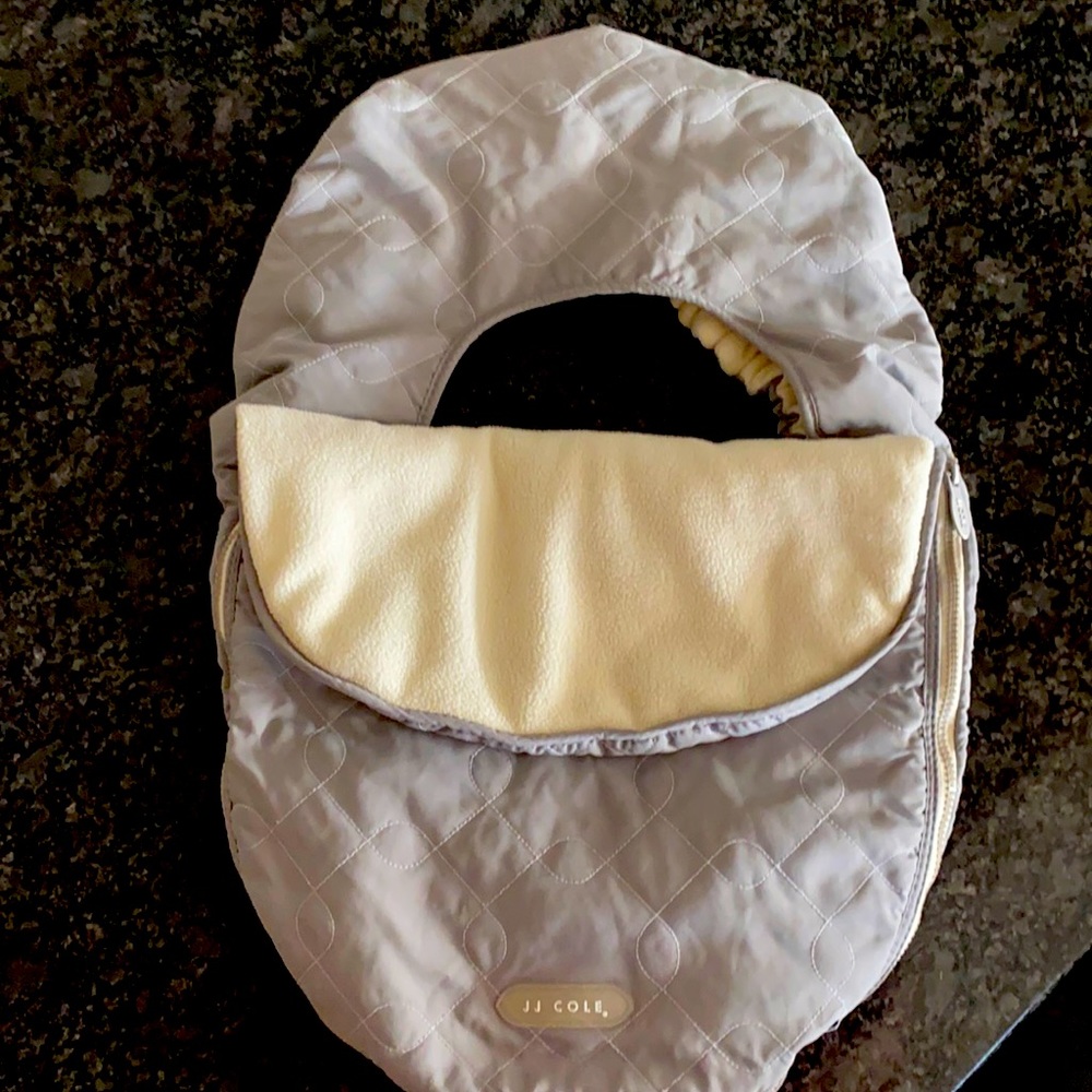 Baby carseat cover